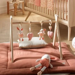 Arche d'éveil en bois avec jouets Esmée