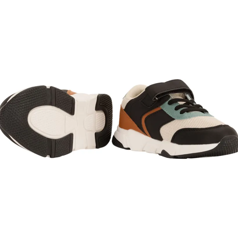Baskets de sport basses avec empiècements mesh pour garçon