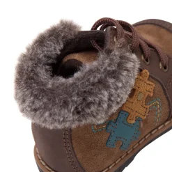 Bottillons en cuir suédé avec col fausse en fourrure