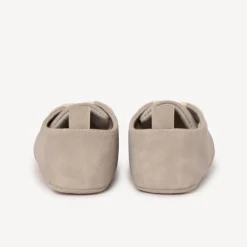 Bottillons gris clair à lacets pour bébé garçon