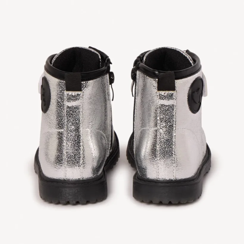 Bottines argentées à badge cœurs pour fille