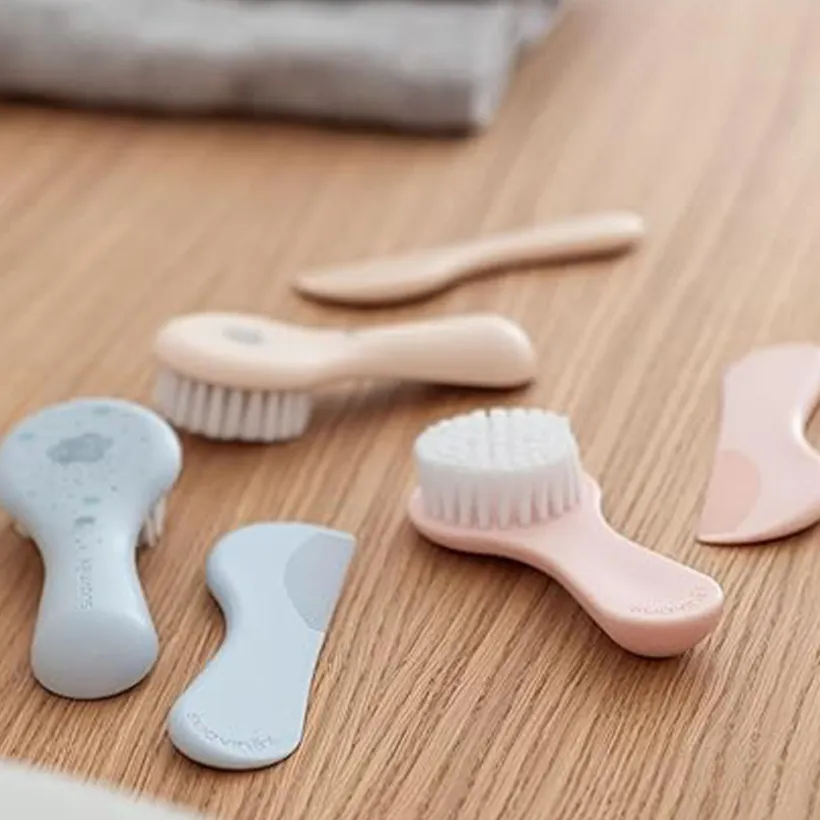 Brosse et peigne rose