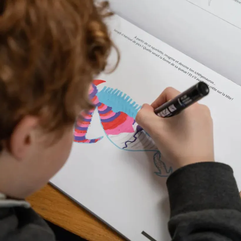 Cahier de dessin animé "Au temps des dinosaures"