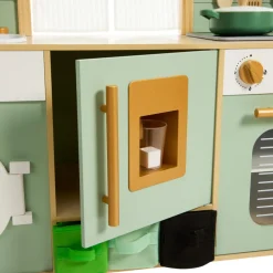 Cuisine tout équipée avec accessoires en bois