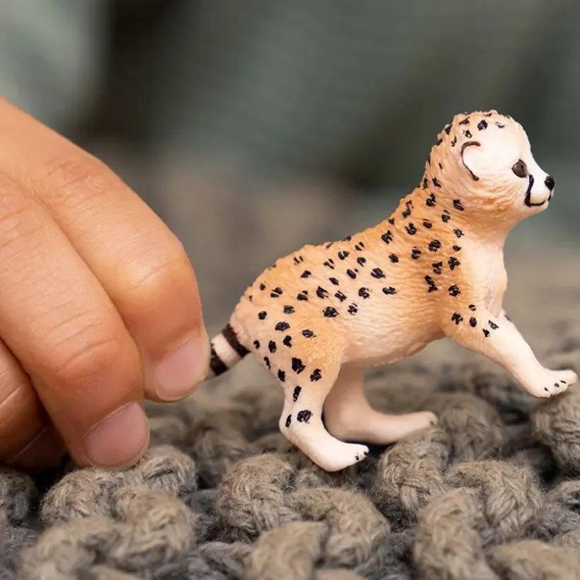 Figurine bébé guépard