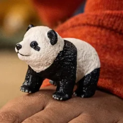 Figurine jeune panda géant