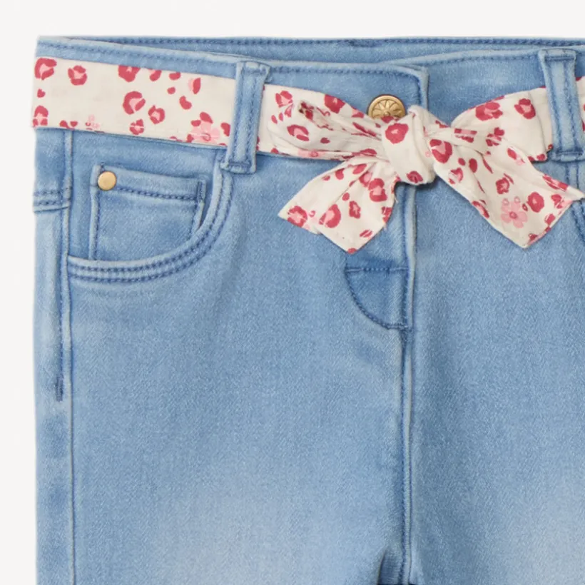 Jeans droit avec ceinture à nouer pour bébé fille