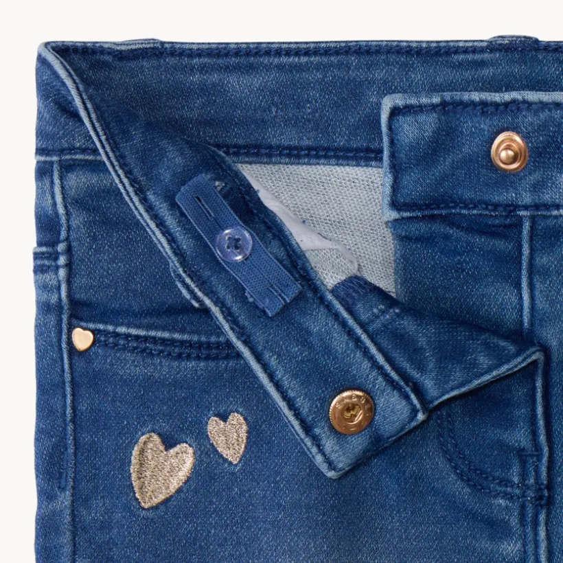 Jean slim broderies cœurs dorés pour bébé fille