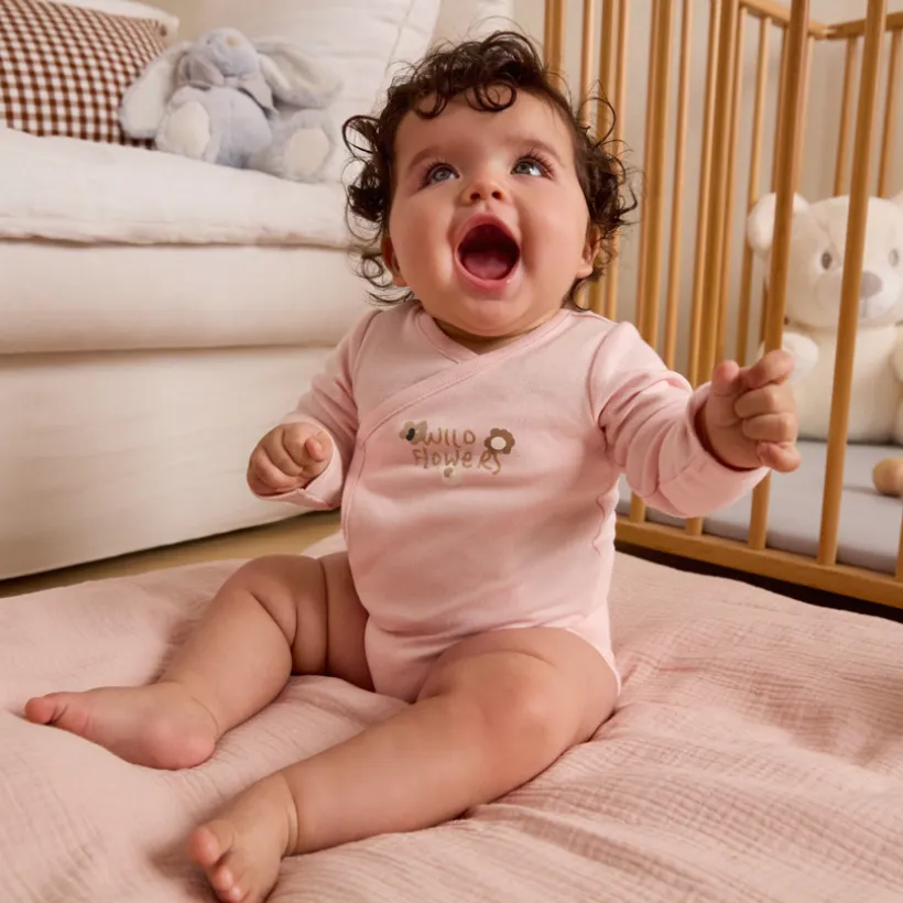 Lot de 3 bodies manches longues fantaisie pour bébé fille avec ouvertures différentes selon l'âge