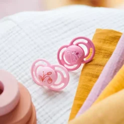 Lot de 2 sucettes silicone Perfect 18M+ animaux (modèle aléatoire)