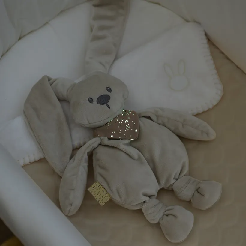 Peluche - Lapin avec foulard phosphorescent - Sable - 30 cm
