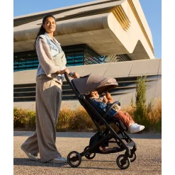 Poussette canne inclinable Aria Plus taupe