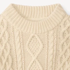 Pull en tricot uni effet torsadé avec liseré coloré pour garçon