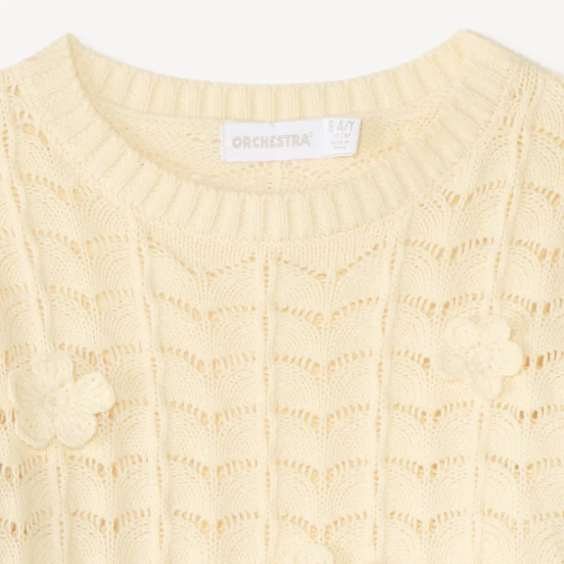 Pull fille en tricot ajouré avec fleurs crochetées