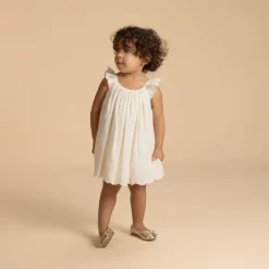Robe barboteuse de cérémonie en broderie anglaise pour bébé fille