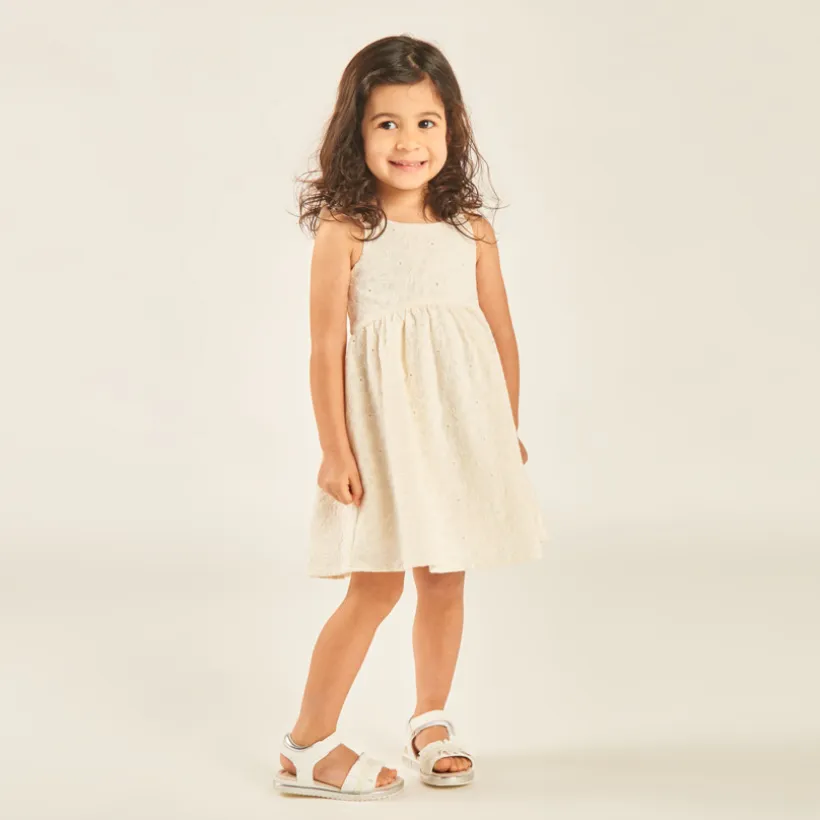 Robe à bretelles en broderie anglaise avec dos ajouré pour bébé fille