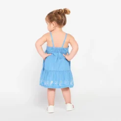 Robe à bretelles et broderies florales pour bébé fille