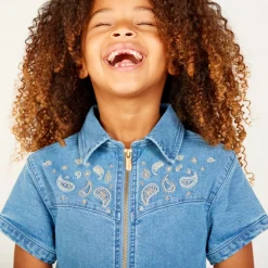 Robe manches courtes en jean brodé pour fille