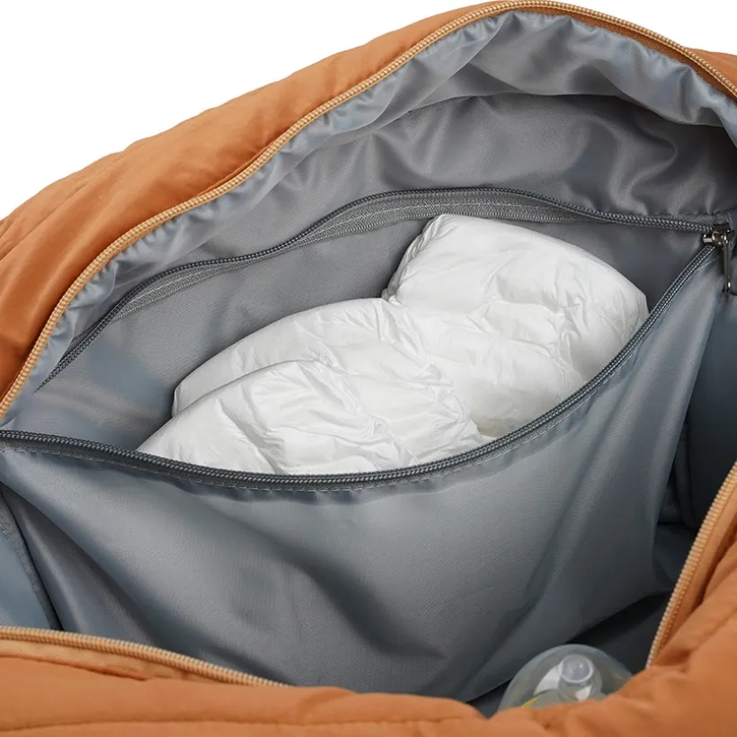 Sac à langer matelassé avec tapis Pluméa ocre