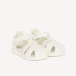 Sandales à velcros à petit motif cœur pour bébé fille