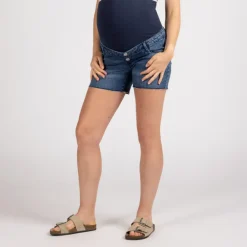 Short de grossesse en jean effet usé avec bandeau haut