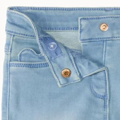 Short effet jean à poche cœur pour bébé fille