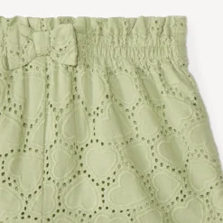 Short uni en broderie anglaise et nœud fantaisie pour bébé fille