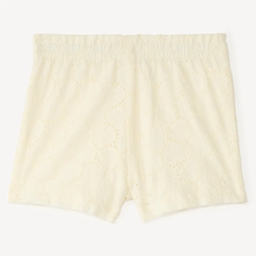 Short uni en broderie anglaise et nœud fantaisie pour bébé fille