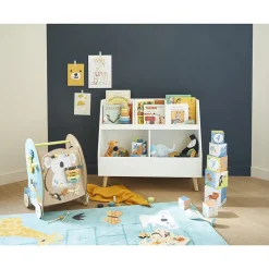Étagère avec bac à jouets