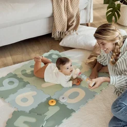 Tapis d'éveil en mousse avec 10 dalles numérotées vert